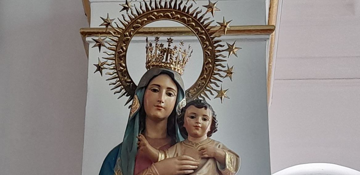 Virgen Reina