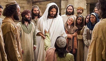 Jesus-sana-hombre-con-hidropesia